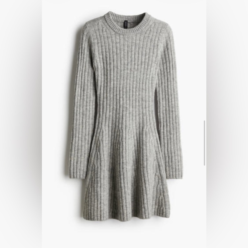 H&M Viral Gray Ribbed Knit Dress - Picture 3 of 8